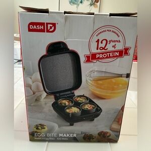 New in box egg bite maker. Mini breakfast cooker, 4 egg bites.